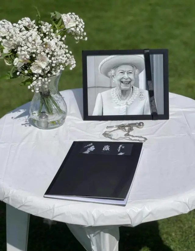 Book of condolence for Her Majesty the Queen