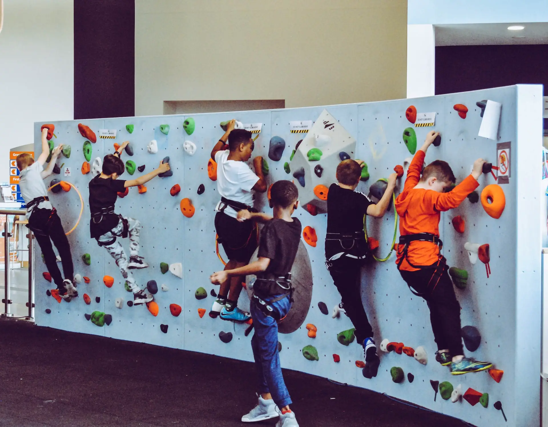 children wall climbing