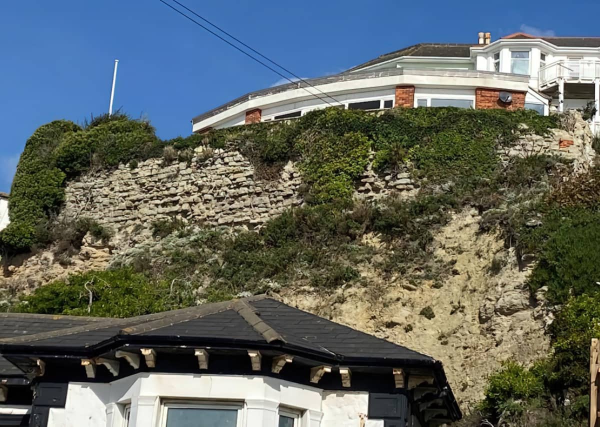 Cliff wall in Ventnor - Phil Salmon