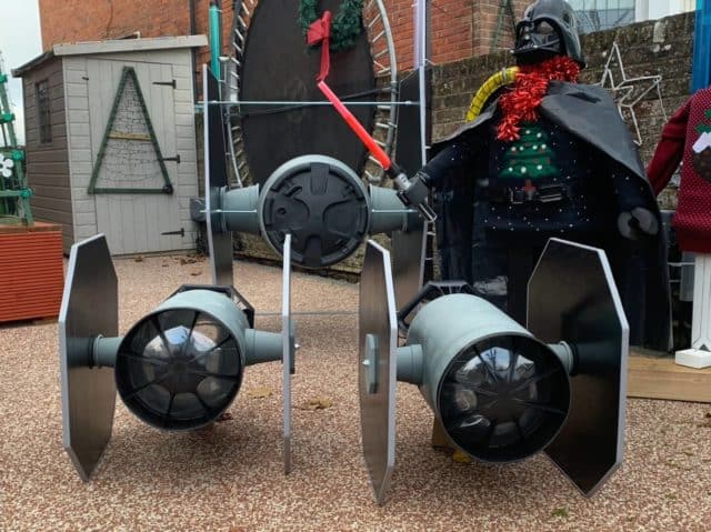 Leon Girling's Star Wars Christmas Display