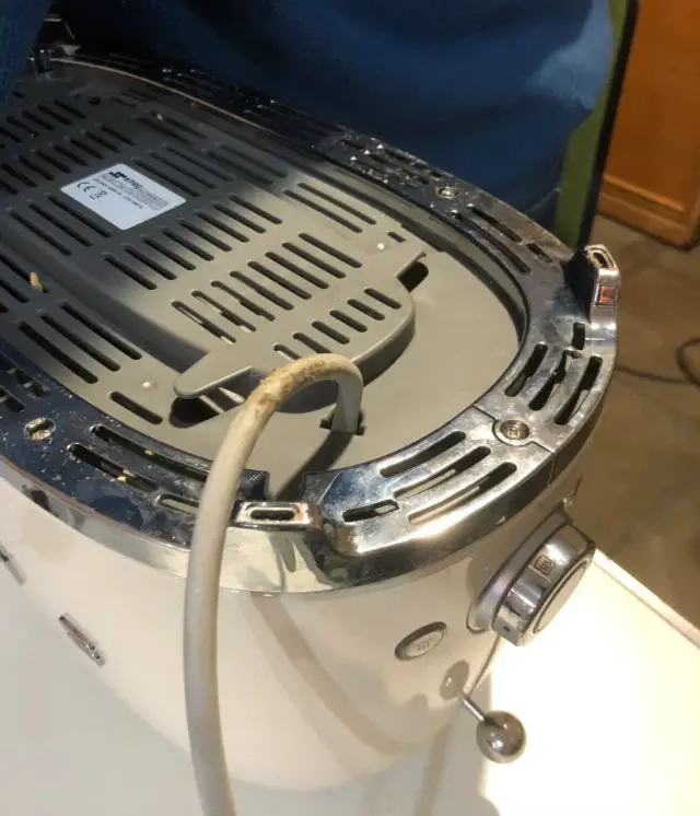 Damaged flex on toaster