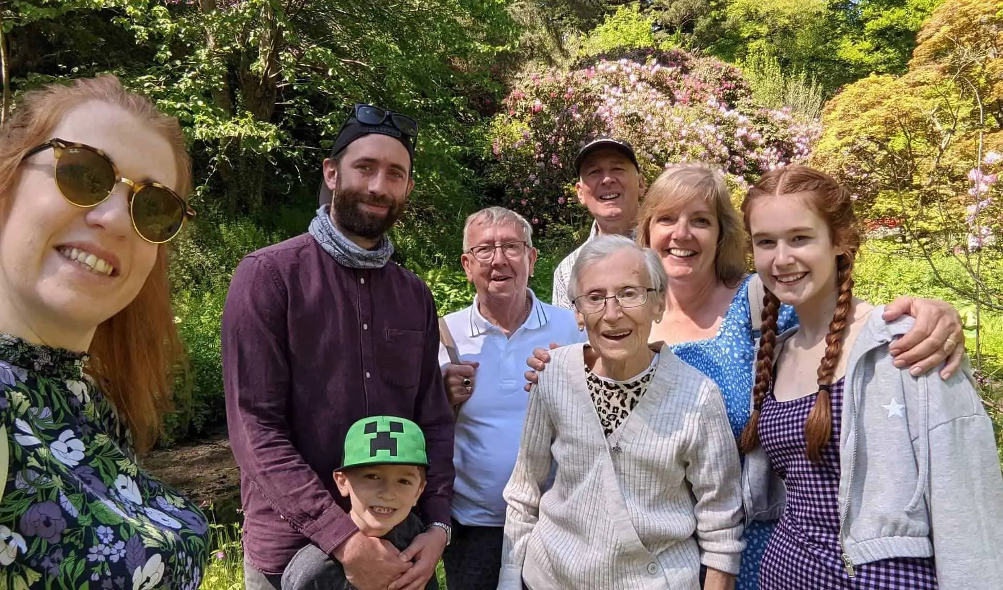 Sam with her Nan and family