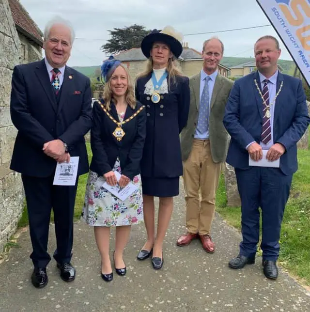  Vice Lord Lieutenant Brig Maurice Sheen, IW Council Chair Cllr. Claire Critchison, High Sherriff Dawn Haig Thomas, Al Haig-Thomas, Eric Critchison