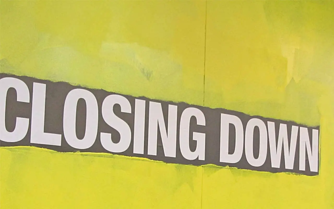 closing down sign