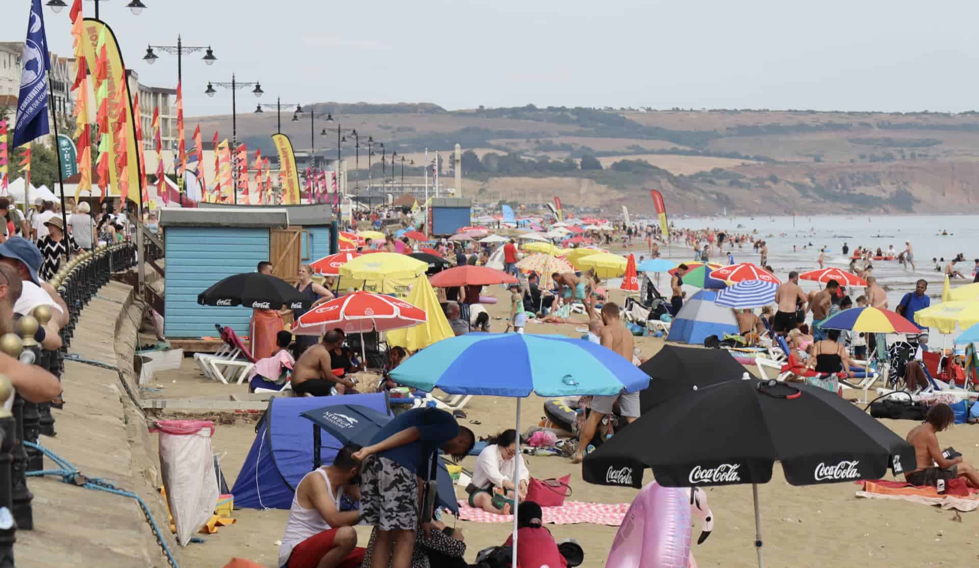 A packed Sandown Beach in the summer of 2022