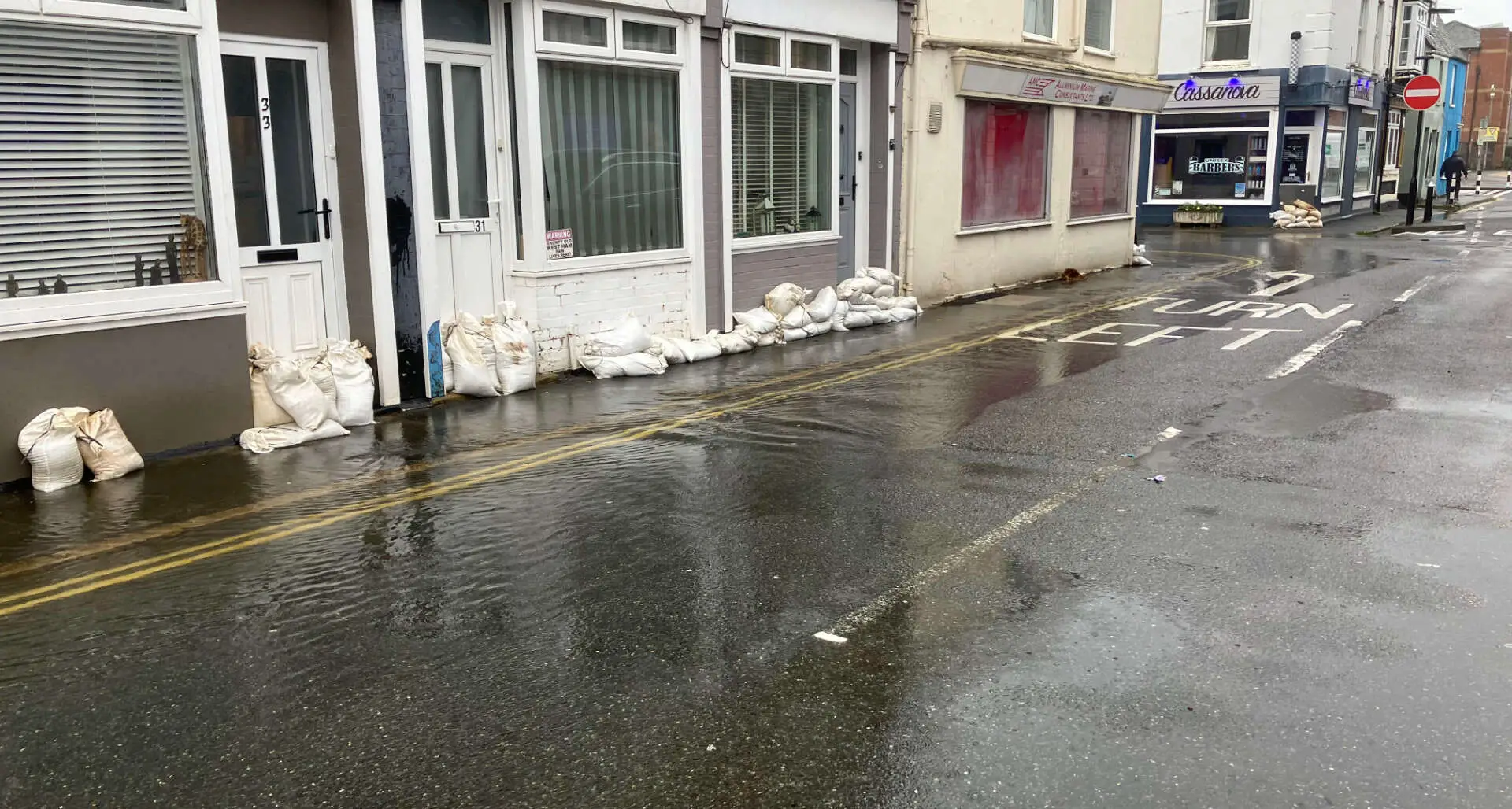 Flood protection in East Cowes