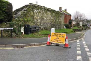 Whitwell diversion signs
