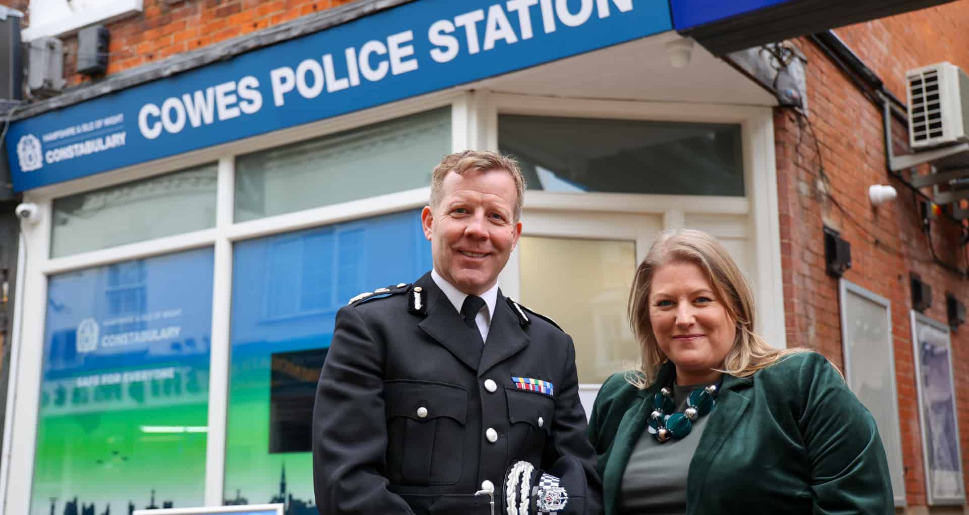 Donna Jones and Scott Chilton outside Cowes Police Station
