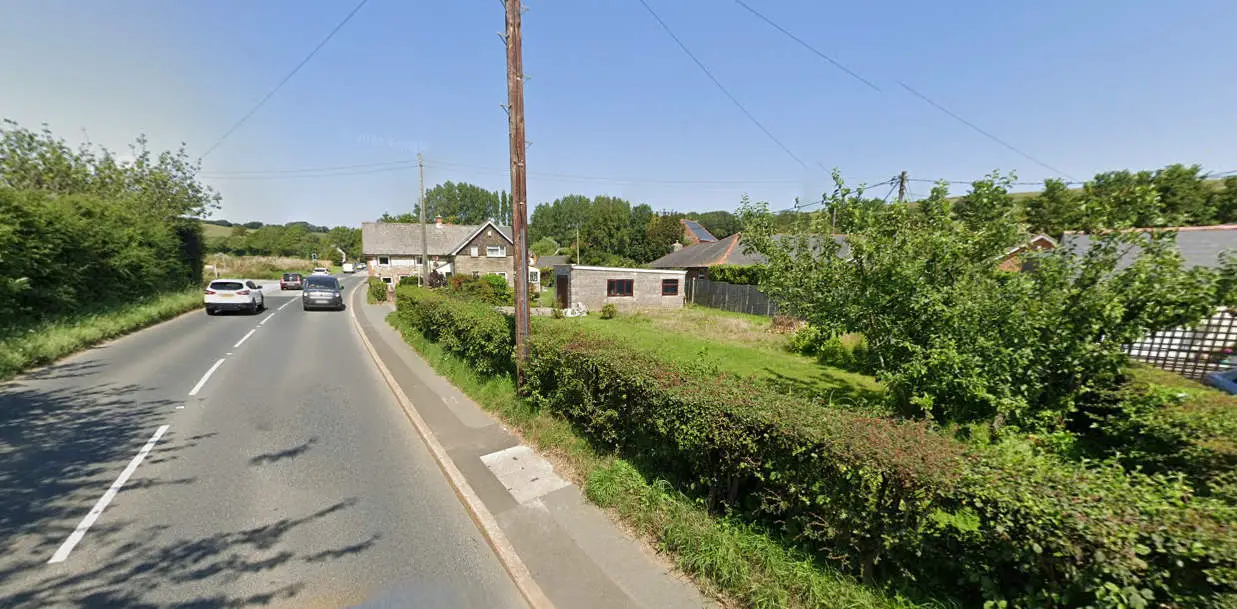 Land by Fry's Cottage, Arreton - Google Maps