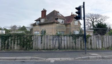 Derelict house at Westridge Cross