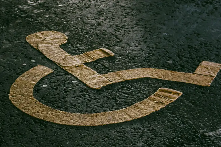 disabled parking bay symbol
