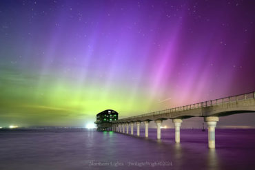 aurora borealis over the bembridge lifeboat station