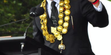 Lord Mayor of Christchurch wearing mayoral civic chain