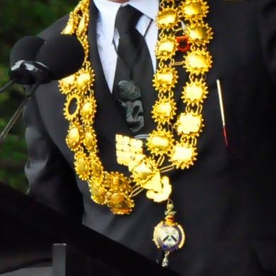 Lord Mayor of Christchurch wearing mayoral civic chain