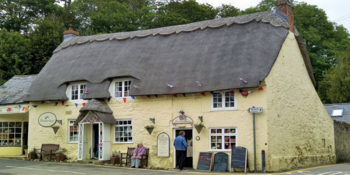 The outside of the former Chocolate Island Cottage