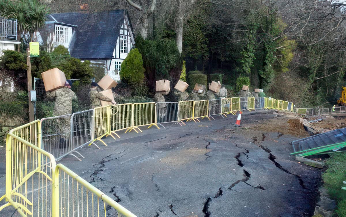 undercliff drive army carrying boxes