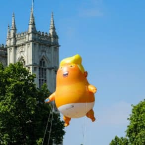 Trump as a baby balloon over parliament