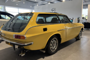 Volvo P1800 ES from the rear
