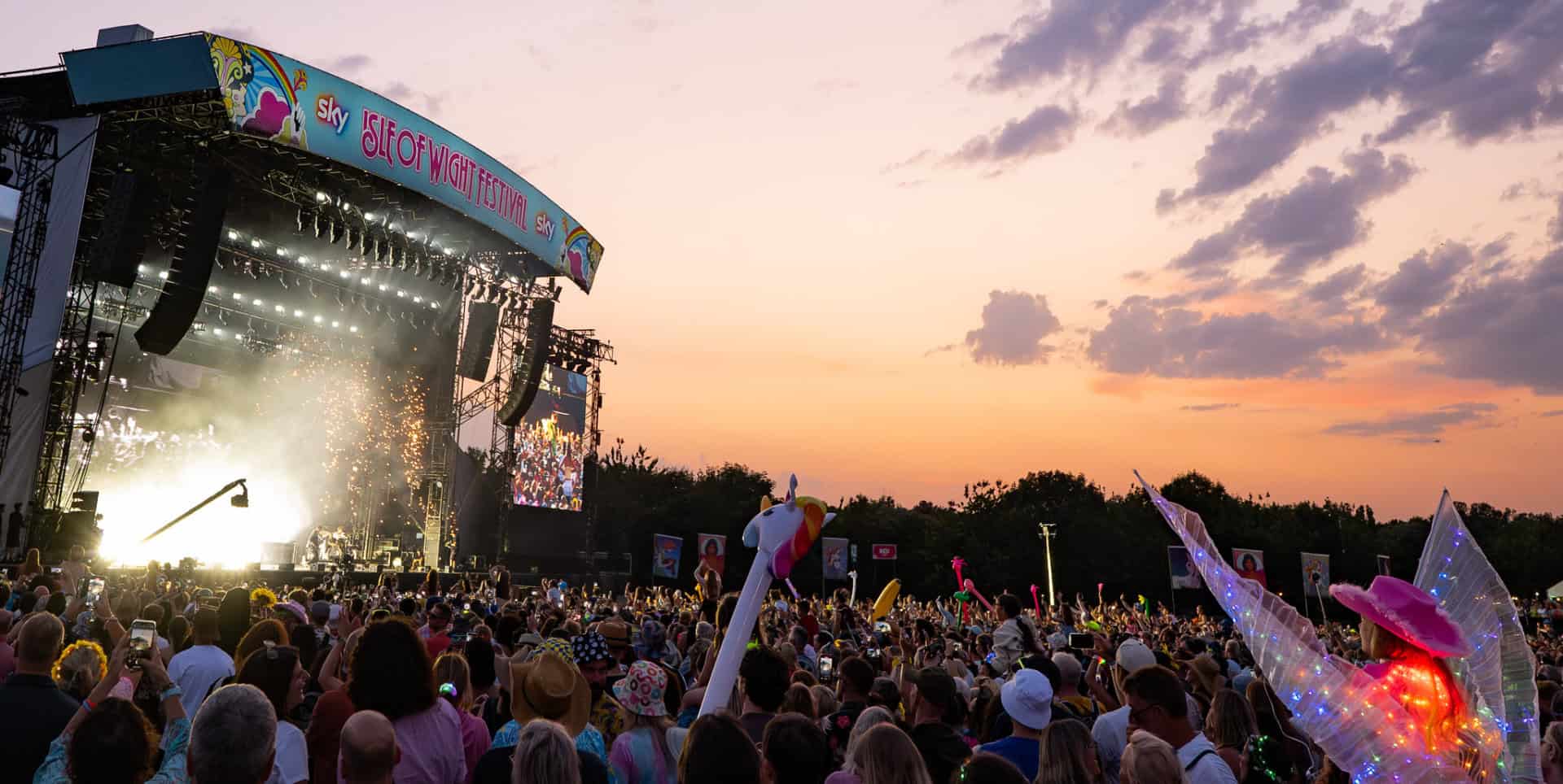 1000s of Festival goers waiting for next act to appear on stage at IW Festival
