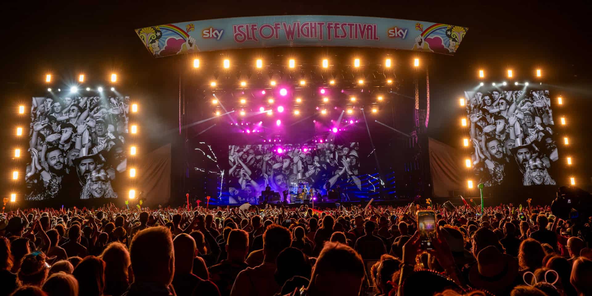 Stereophonics on stage at IW Festival