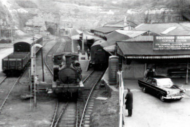 Black and white photo of Ventnor Railway Station