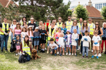 40 volunteers who helped litter pick in East Cowes