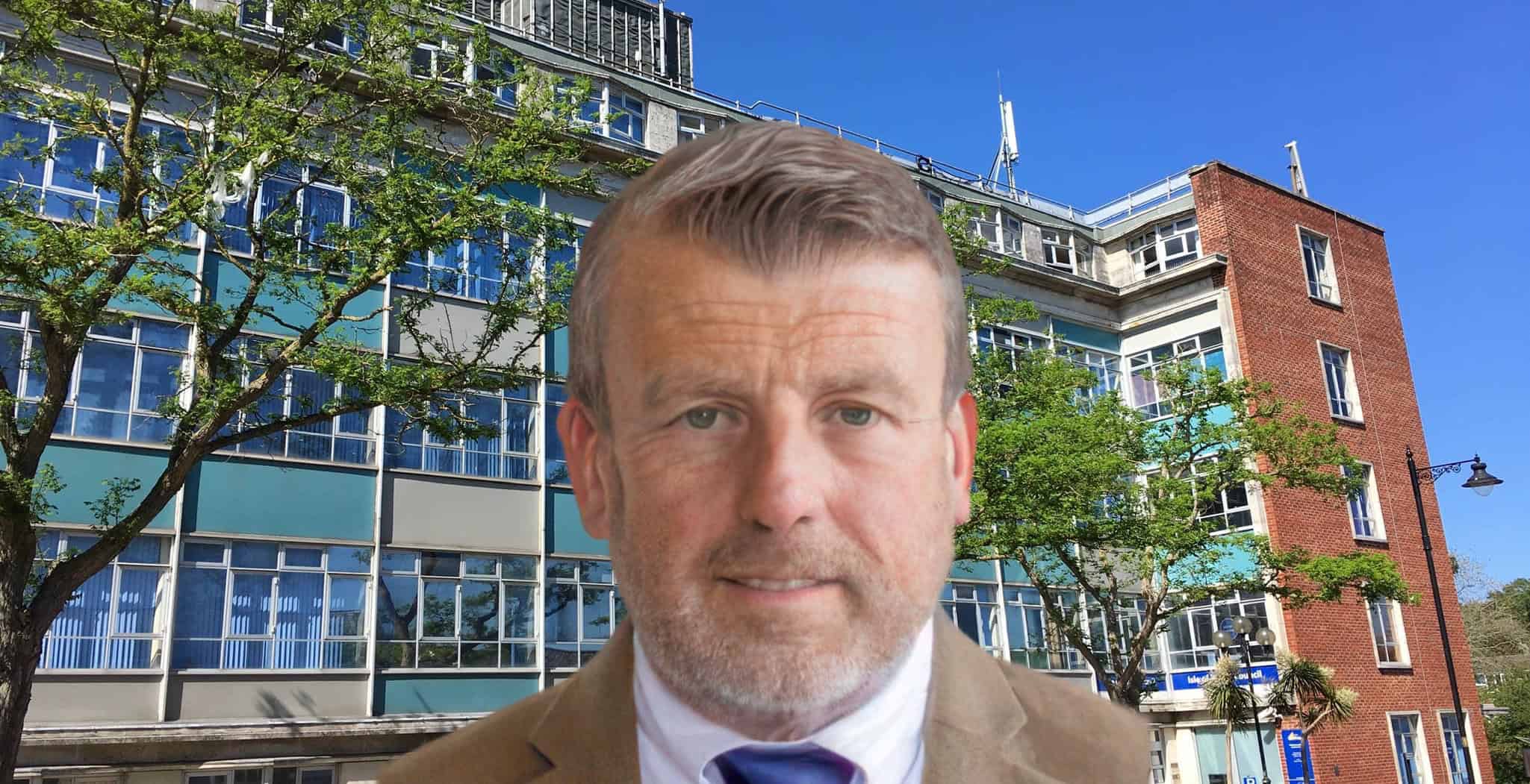 Mugshot of David Maclean overlaid on photo of county hall