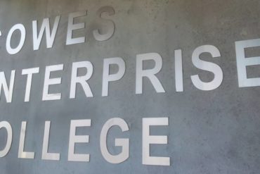 cowes enterprise college sign