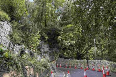 bonchurch shute closure around pot belly rock