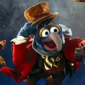 Animation of Rizzo and Gonzo in The Muppet Christmas Carol flying through the air