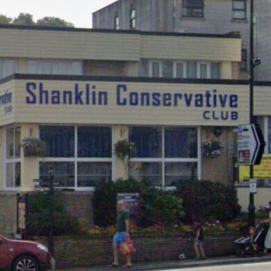 Shanklin con club