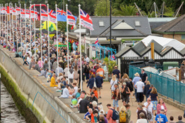 Crowds on the esplanade on Armed Forces Day