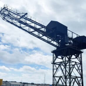 Cowes Hammerhead Crane