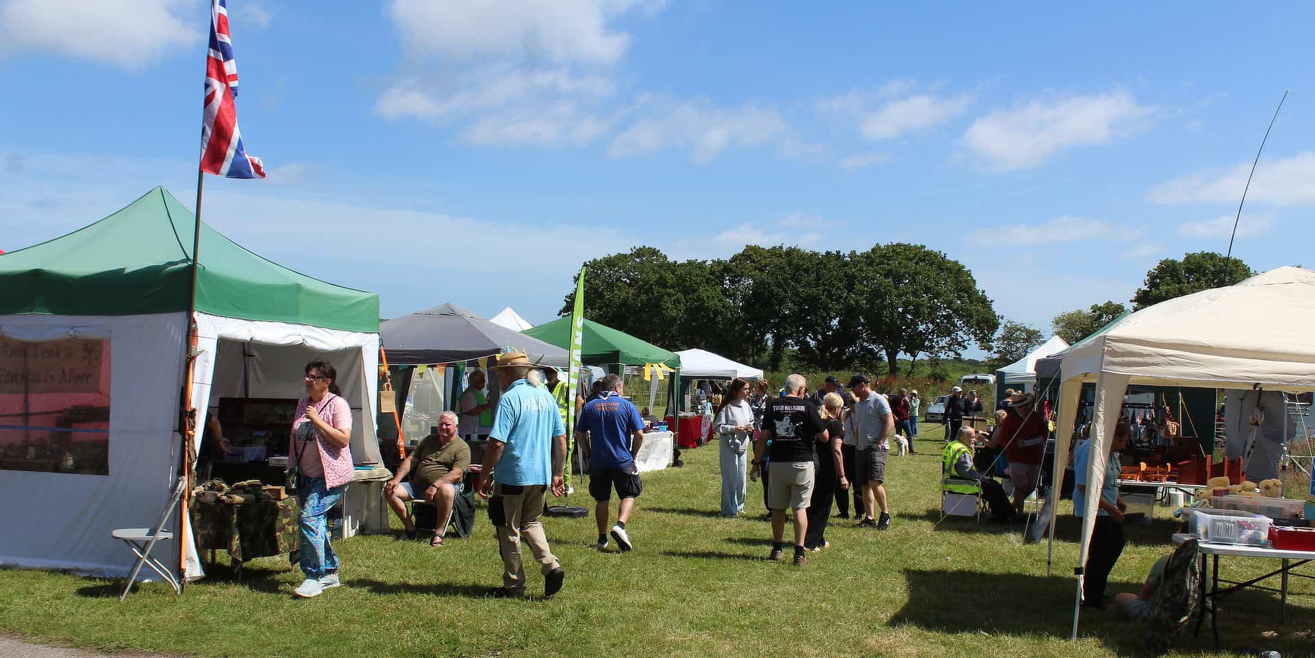 Stalls & Crowds at ShedFest