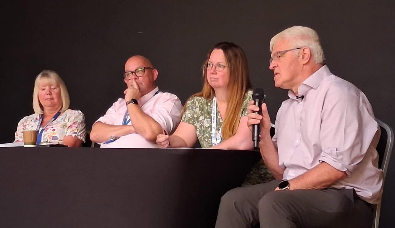 Dr David Isaac (right)