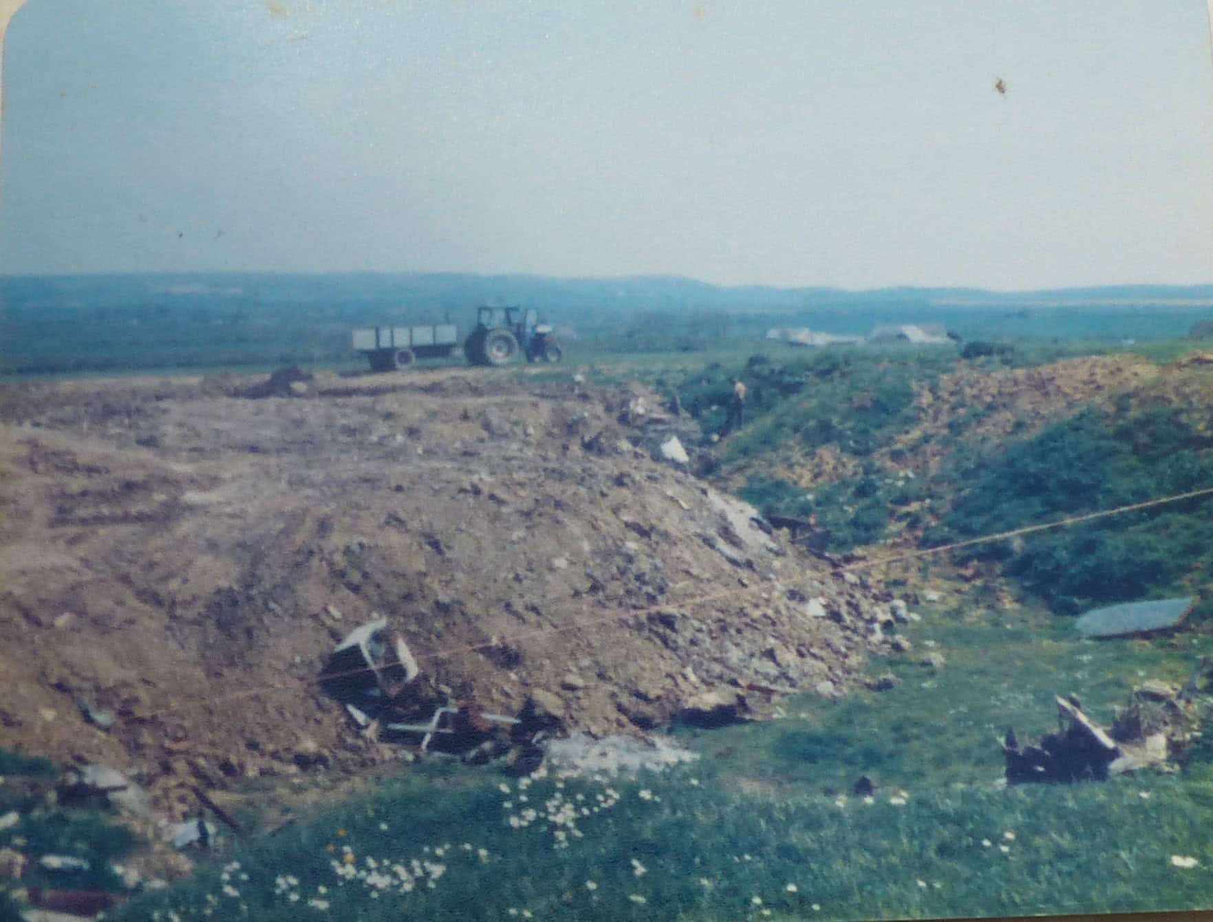 Filling the pit - Barbara and Geoff Philips Collection