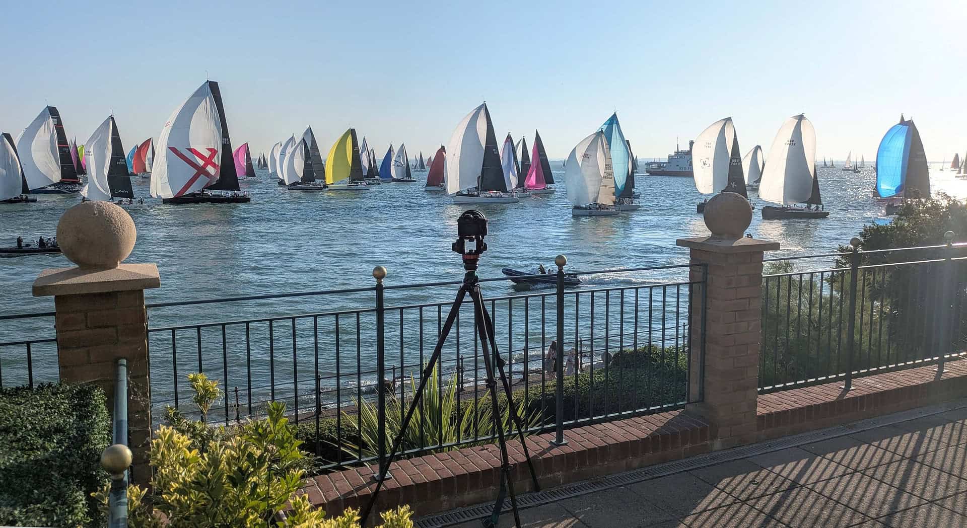 boats setting off from cowes
