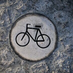 marking of a bicycle on a wall