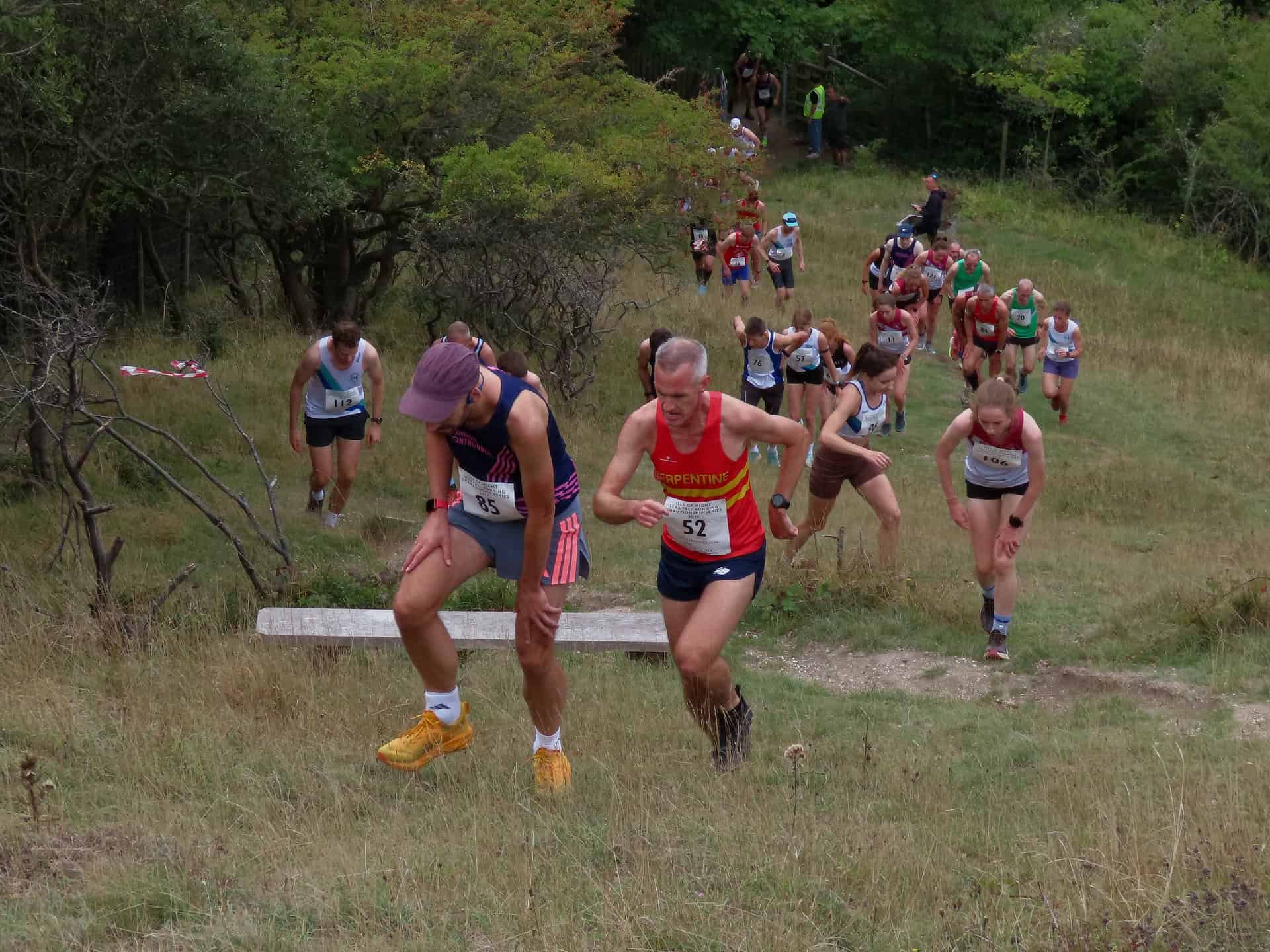 runners ascending st boniface race 1