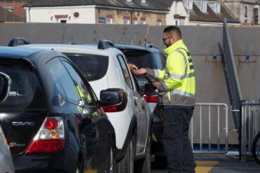 Contactless payments on floating bridge