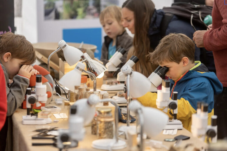 Hands-on science for all ages (photo Hullabaloo)